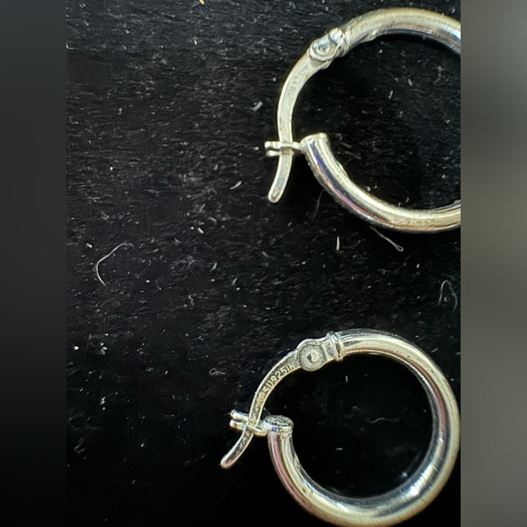 Two Pairs 925 Sterling Silver Hollow Hoop Earrings - Picture 3 of 5